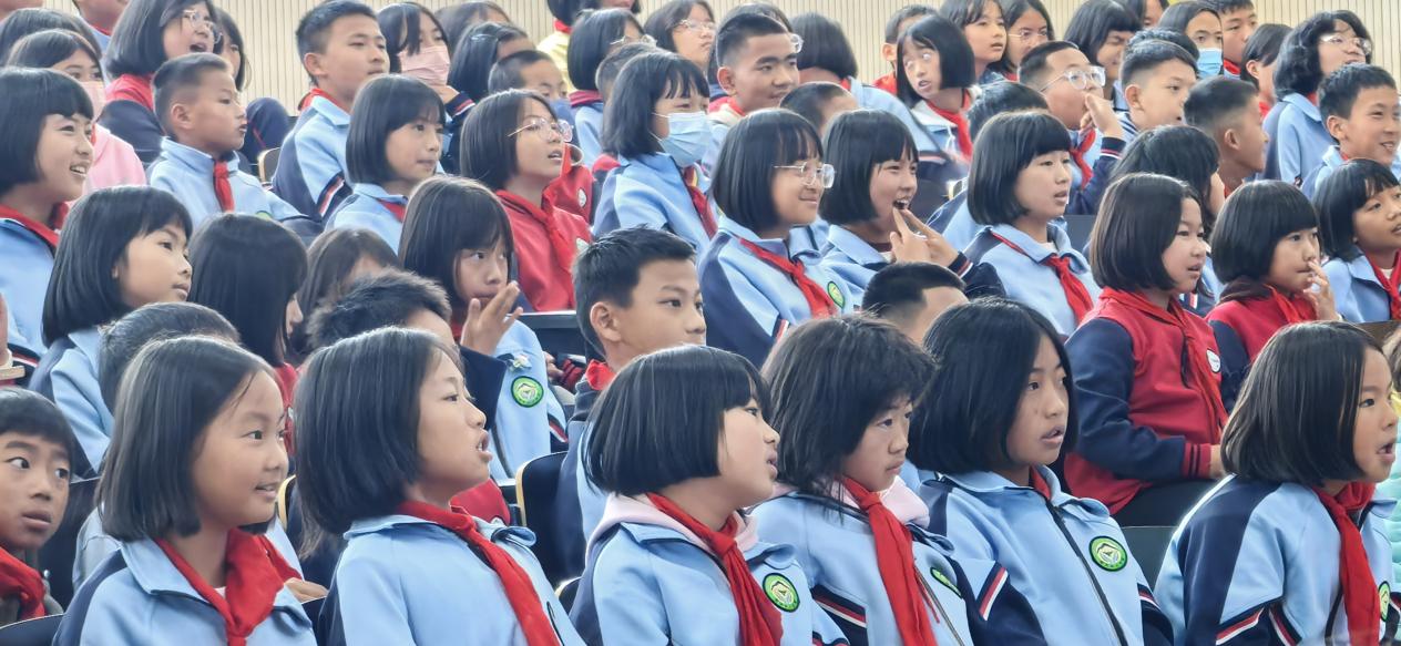 海信冰箱·雨辰助学“公益万里行”启动  为爱点亮希望明灯 智能公会