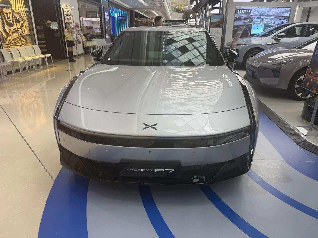 首付4.59万元买特斯拉，4.99万元买小米YU7……车企开打“金融战” 智能公会