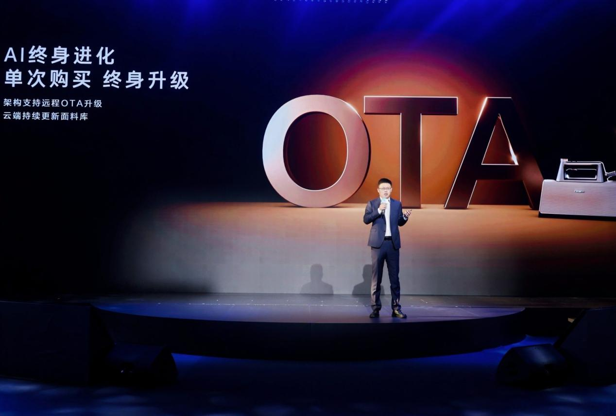 海尔小家电AWE主导AI智能挂烫机标准，重写“家生活”底层逻辑 智能公会